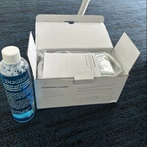 New Iconic Ultrasonic Jewelry Cleaner with Solution